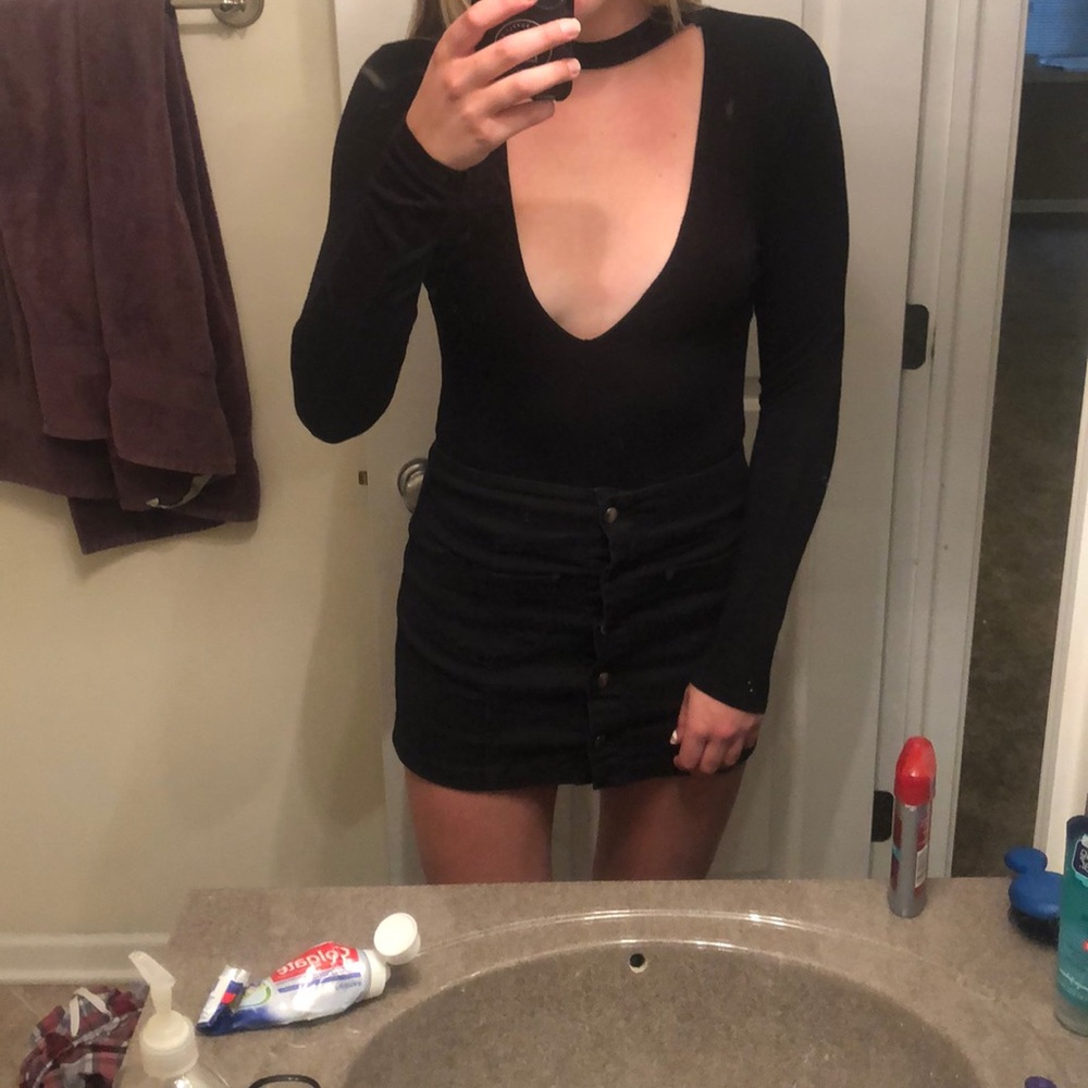 BLACK low-cut bodysuit